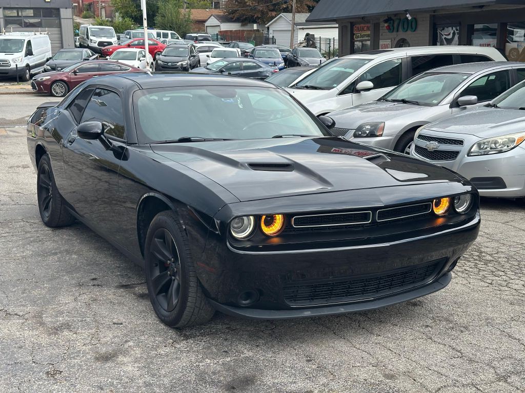 2017 Dodge Challenger Image 1