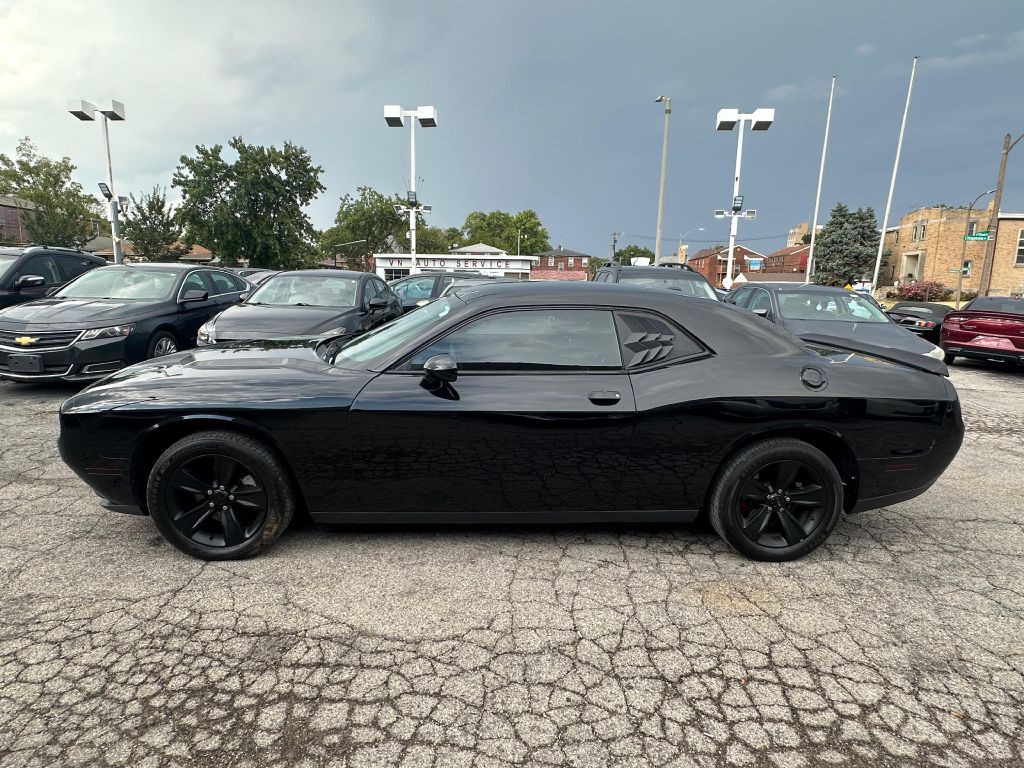 2017 Dodge Challenger Image 5