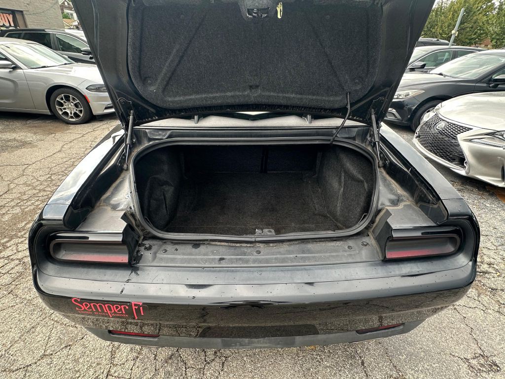 2017 Dodge Challenger Image 22
