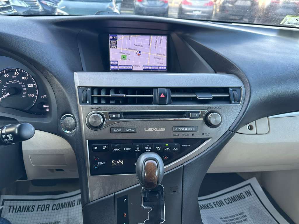 2015 Lexus RX Image 16