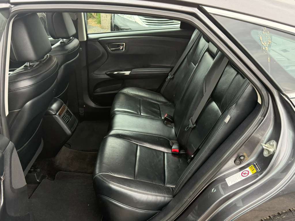2014 Toyota Avalon Image 19