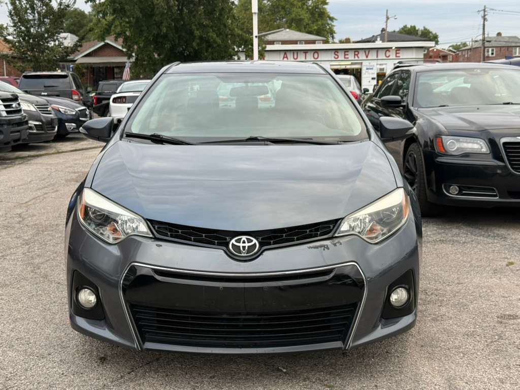 2015 Toyota Corolla Image 2