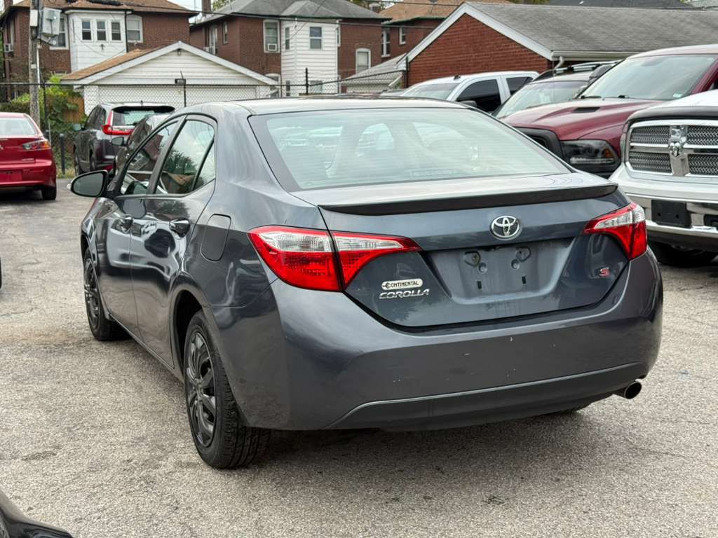 2015 Toyota Corolla Image 8