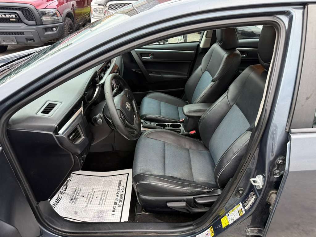 2015 Toyota Corolla Image 10