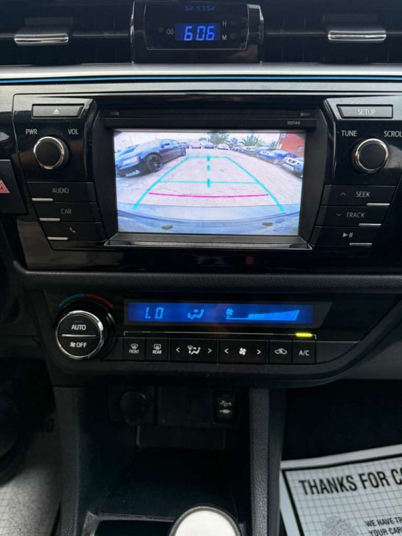 2015 Toyota Corolla Image 17