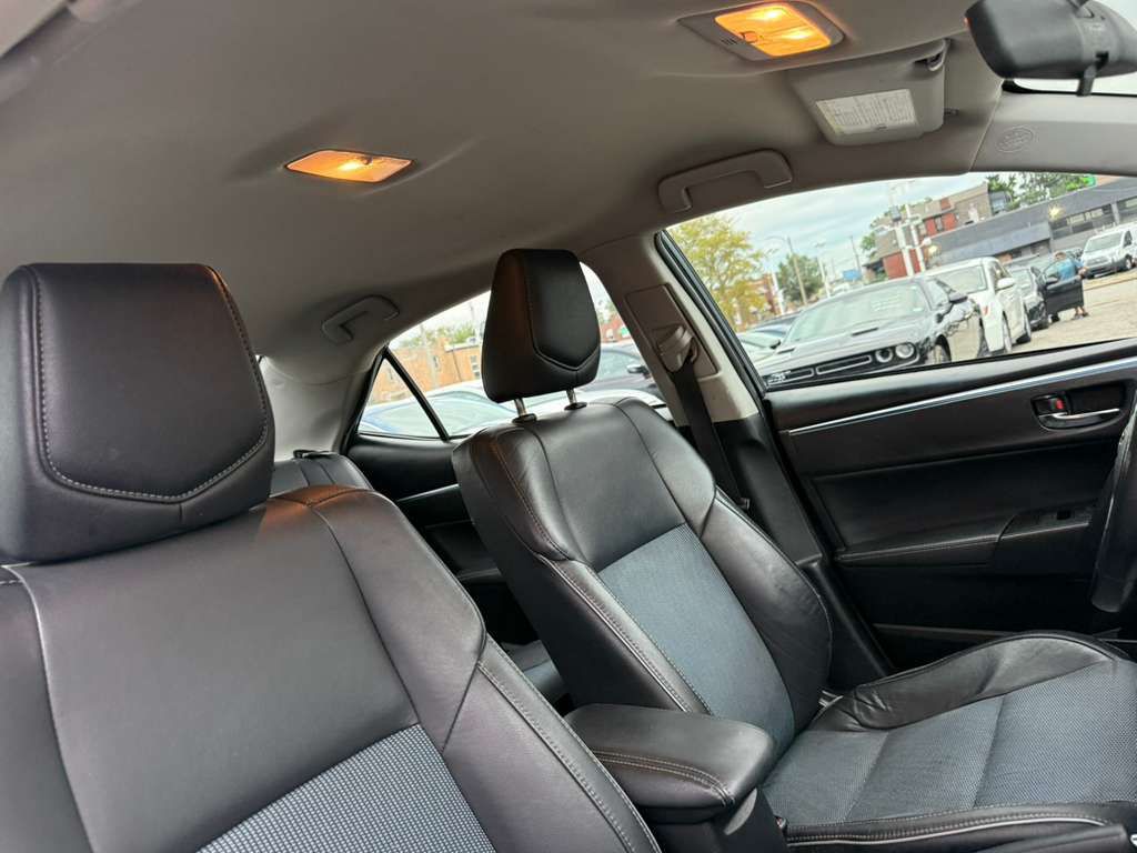 2015 Toyota Corolla Image 20