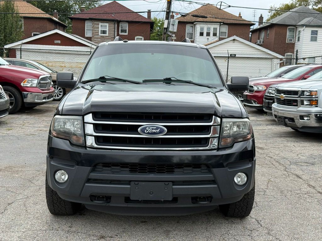 2017 Ford Expedition Image 2