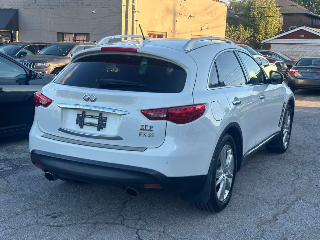 2012 INFINITI FX35 Image 6