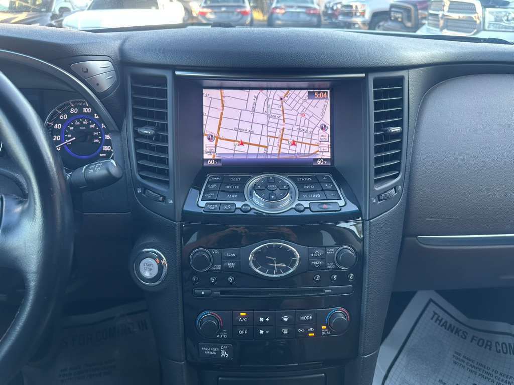 2012 INFINITI FX35 Image 16