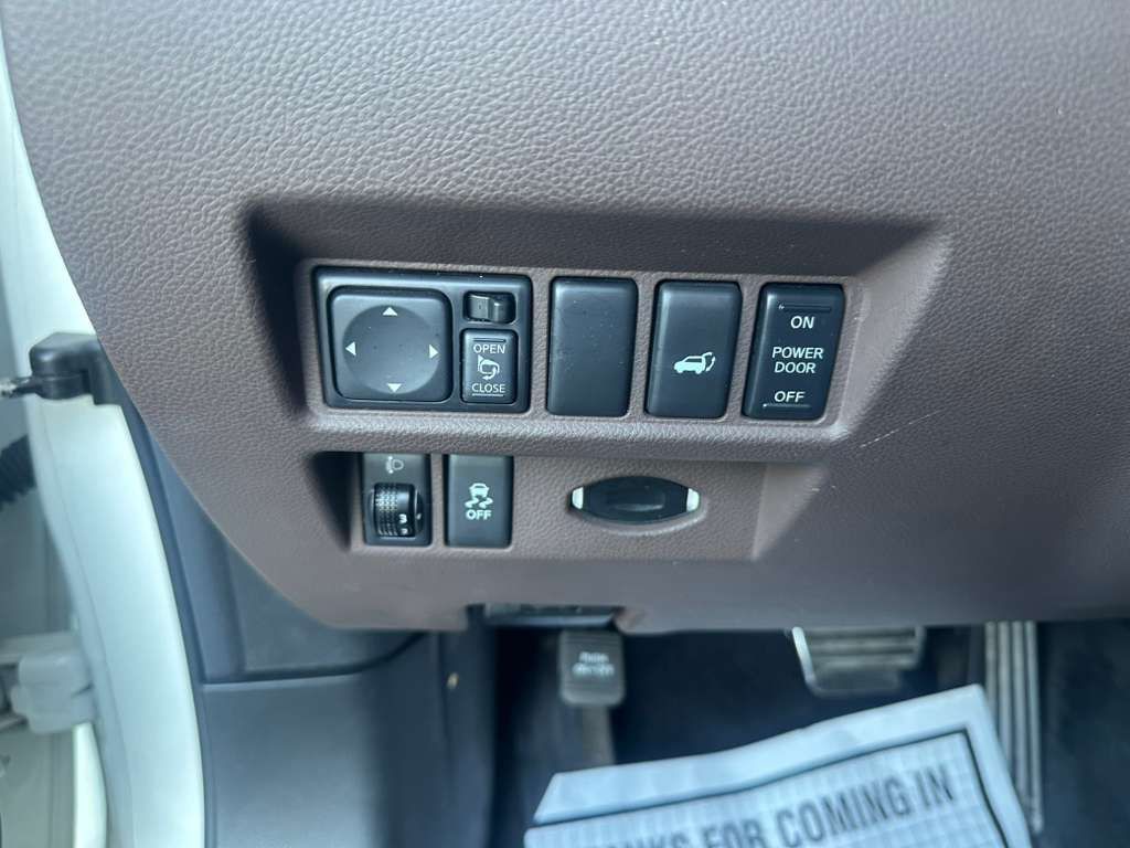 2012 INFINITI FX35 Image 19