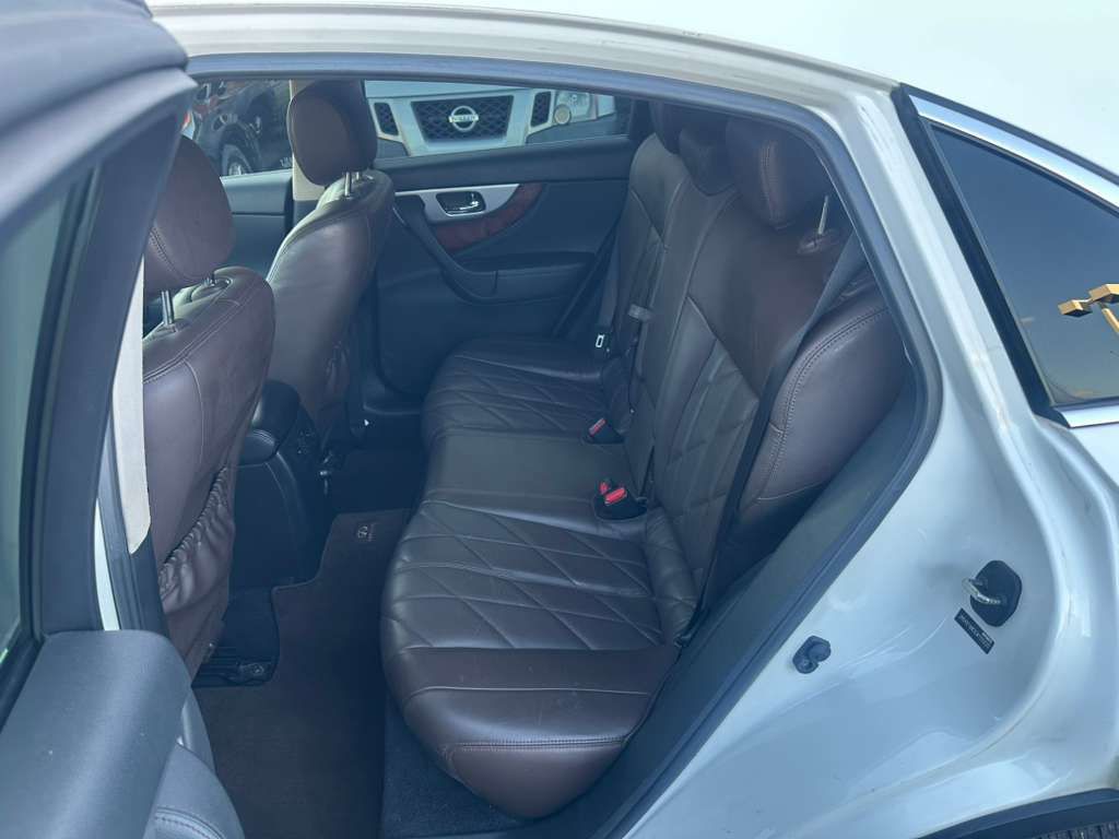 2012 INFINITI FX35 Image 21