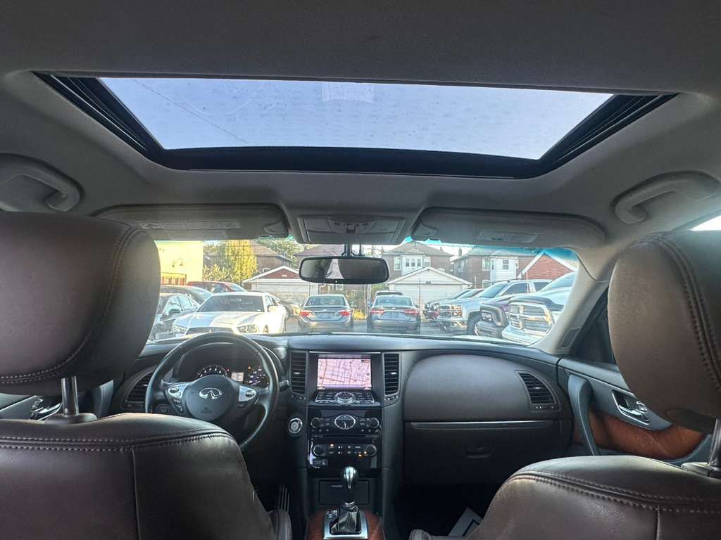 2012 INFINITI FX35 Image 22