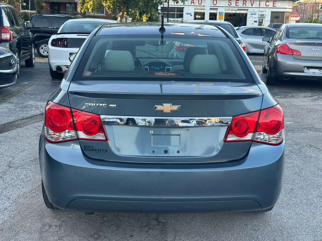 2012 Chevrolet Cruze Image 7
