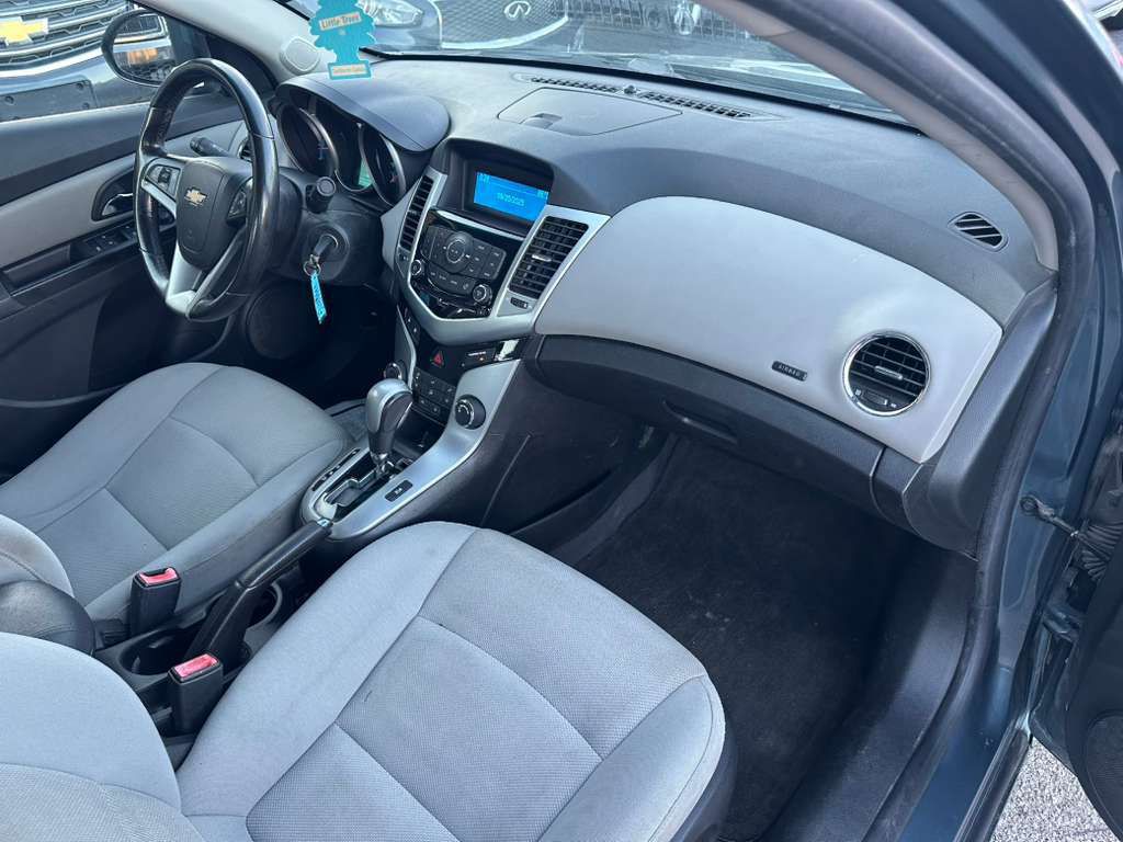 2012 Chevrolet Cruze Image 15