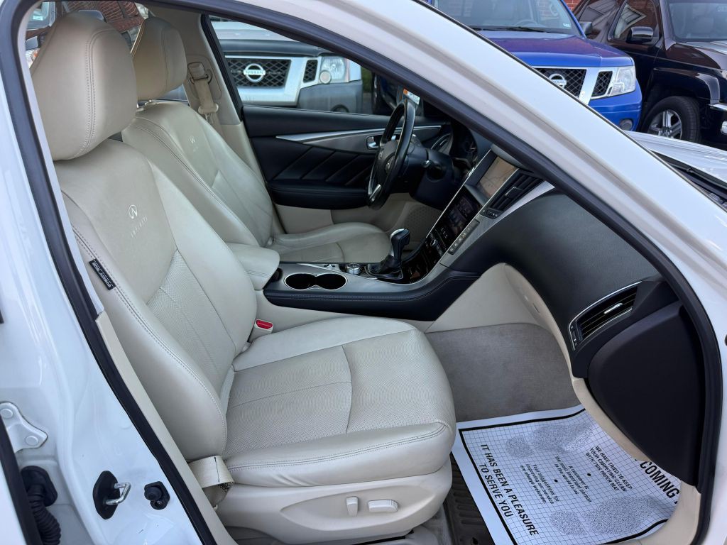 2014 INFINITI Q50 Image 14