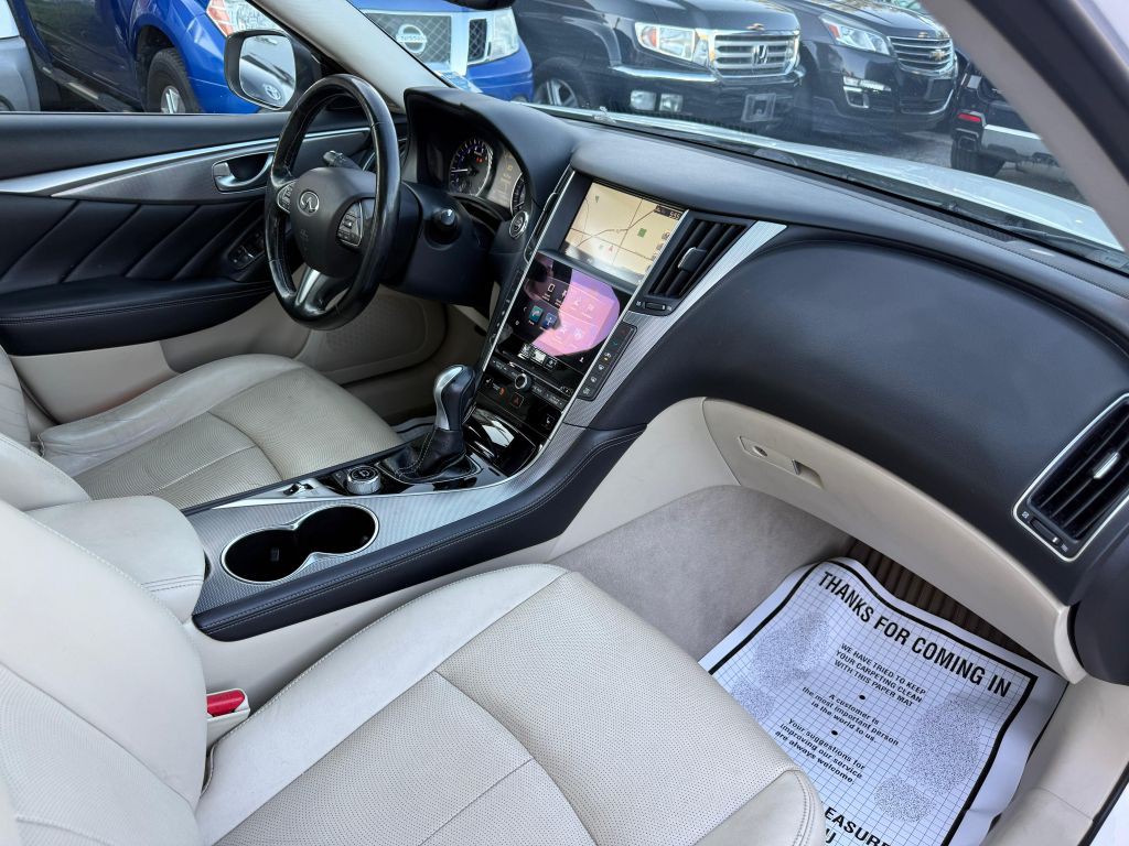 2014 INFINITI Q50 Image 15