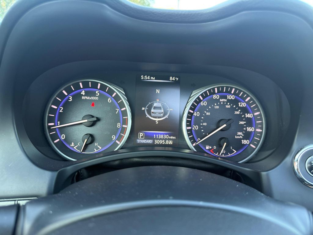 2014 INFINITI Q50 Image 16