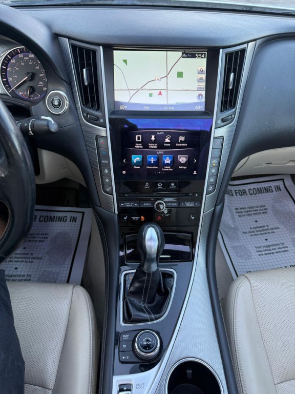 2014 INFINITI Q50 Image 17