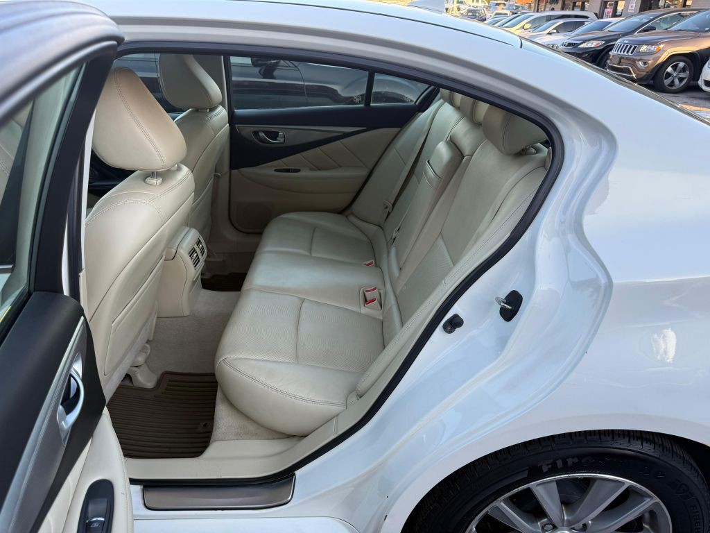 2014 INFINITI Q50 Image 20