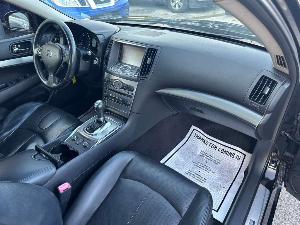 2012 INFINITI G37 Image 19