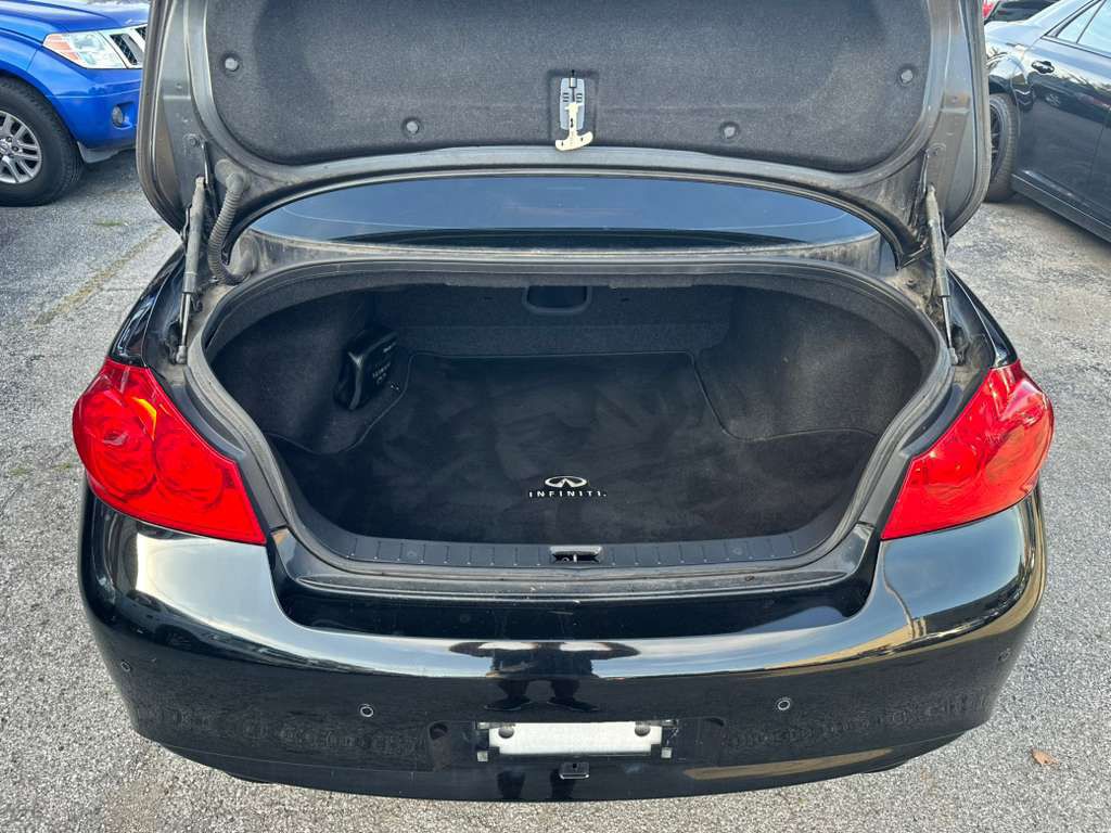 2012 INFINITI G37 Image 22