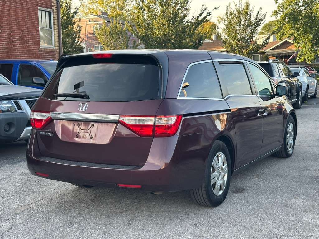 2012 Honda Odyssey Image 4