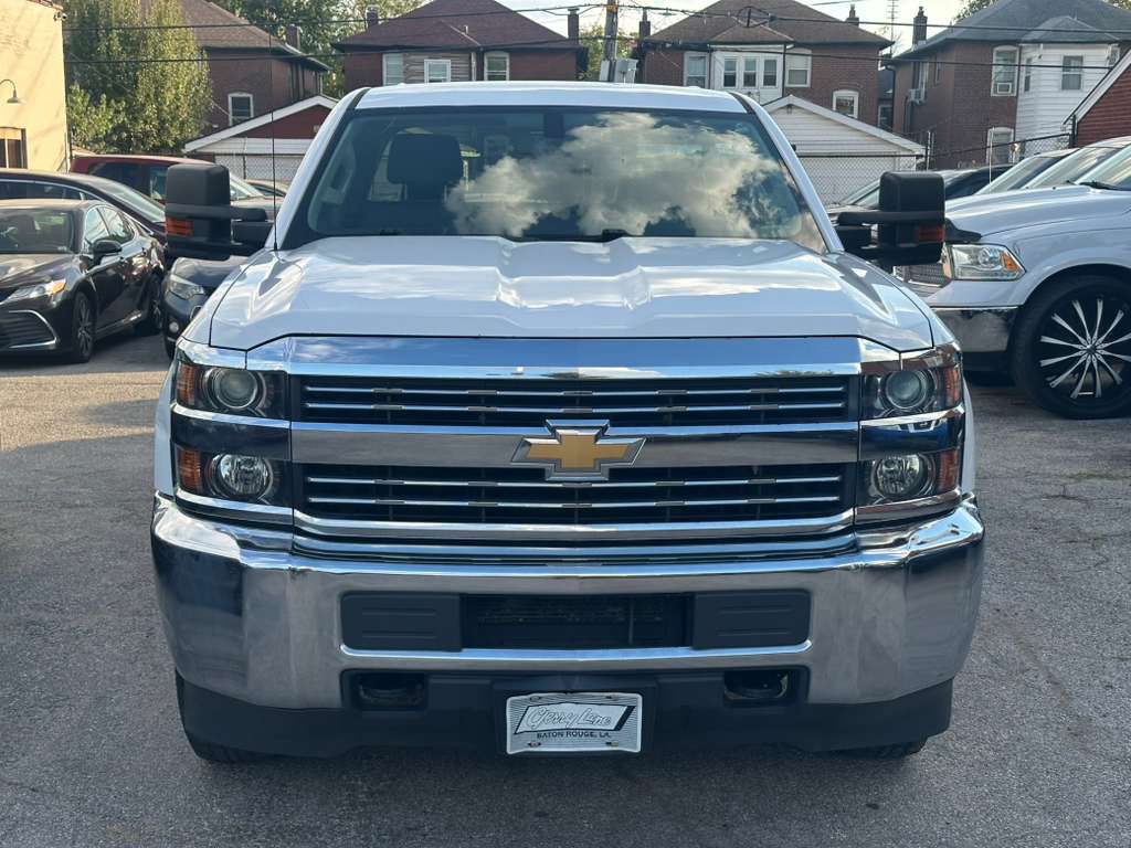 2018 Chevrolet Silverado 1500 Image 2