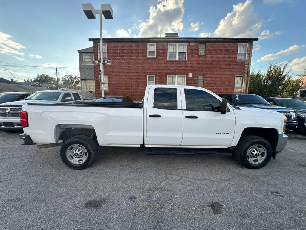 2018 Chevrolet Silverado 1500 Image 4