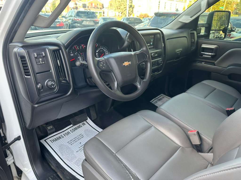 2018 Chevrolet Silverado 1500 Image 11