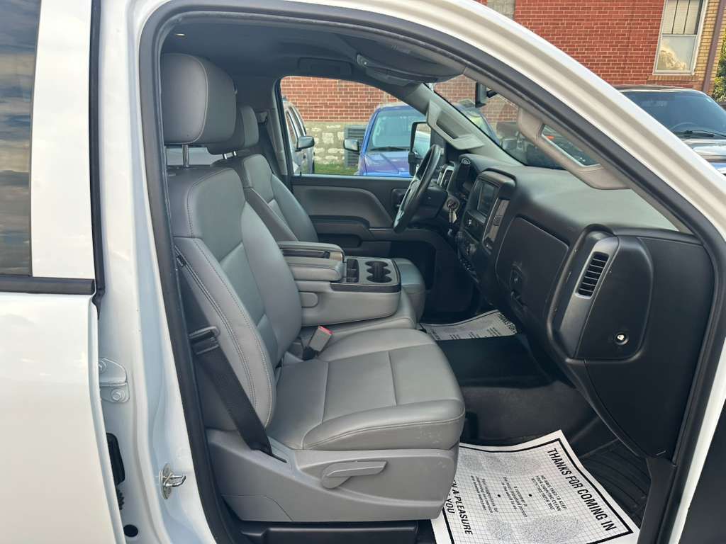 2018 Chevrolet Silverado 1500 Image 13