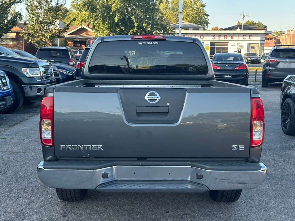 2007 Nissan Frontier Image 8