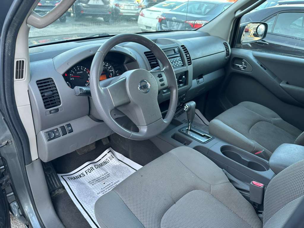 2007 Nissan Frontier Image 11