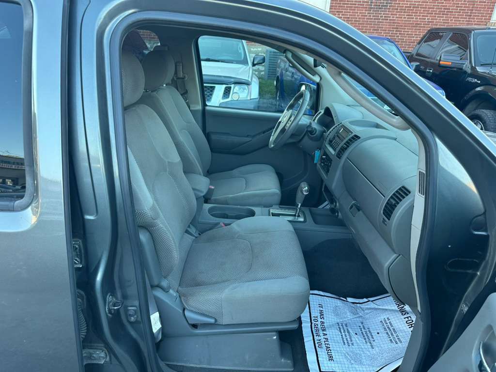2007 Nissan Frontier Image 17
