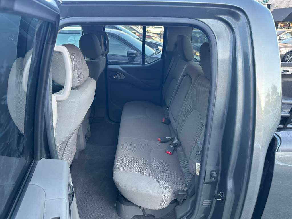 2007 Nissan Frontier Image 19
