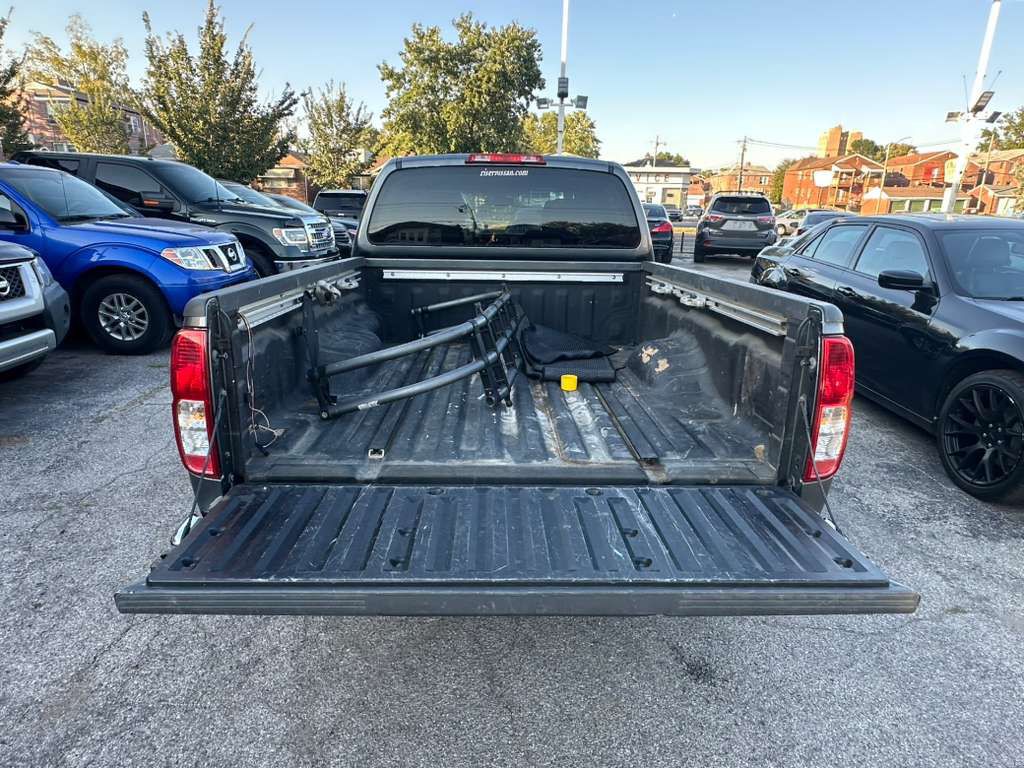2007 Nissan Frontier Image 21