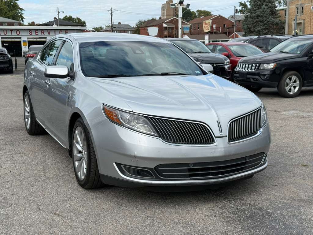 2013 Lincoln MKS Image 1