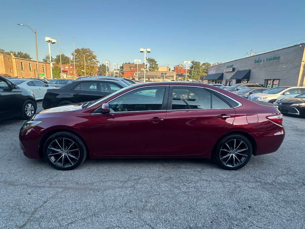 2015 Toyota Camry Image 5