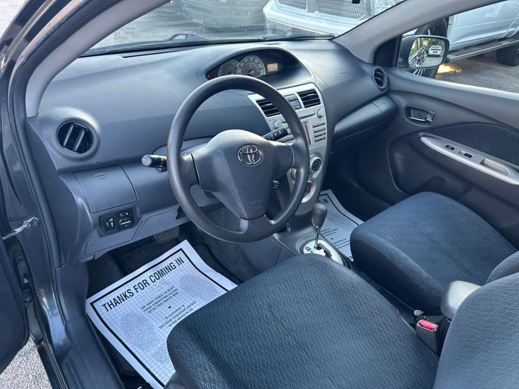 2007 Toyota Yaris Image 11
