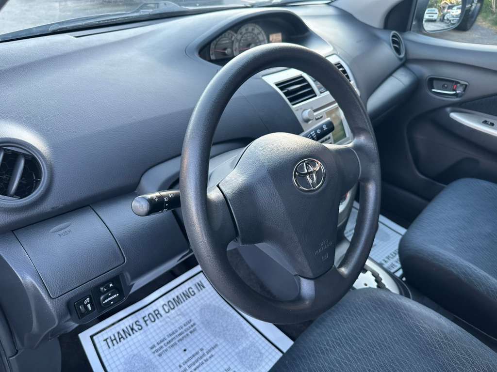 2007 Toyota Yaris Image 12