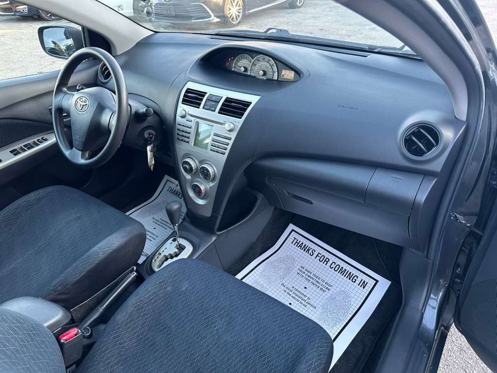 2007 Toyota Yaris Image 18