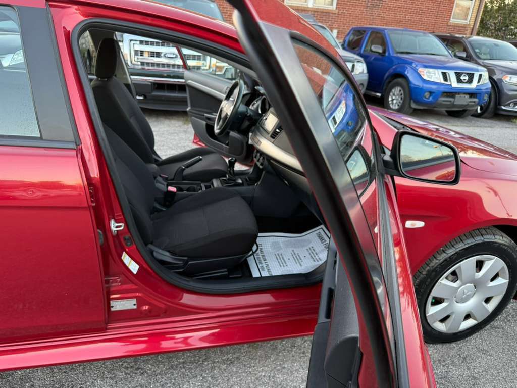 2011 Mitsubishi Lancer Image 12