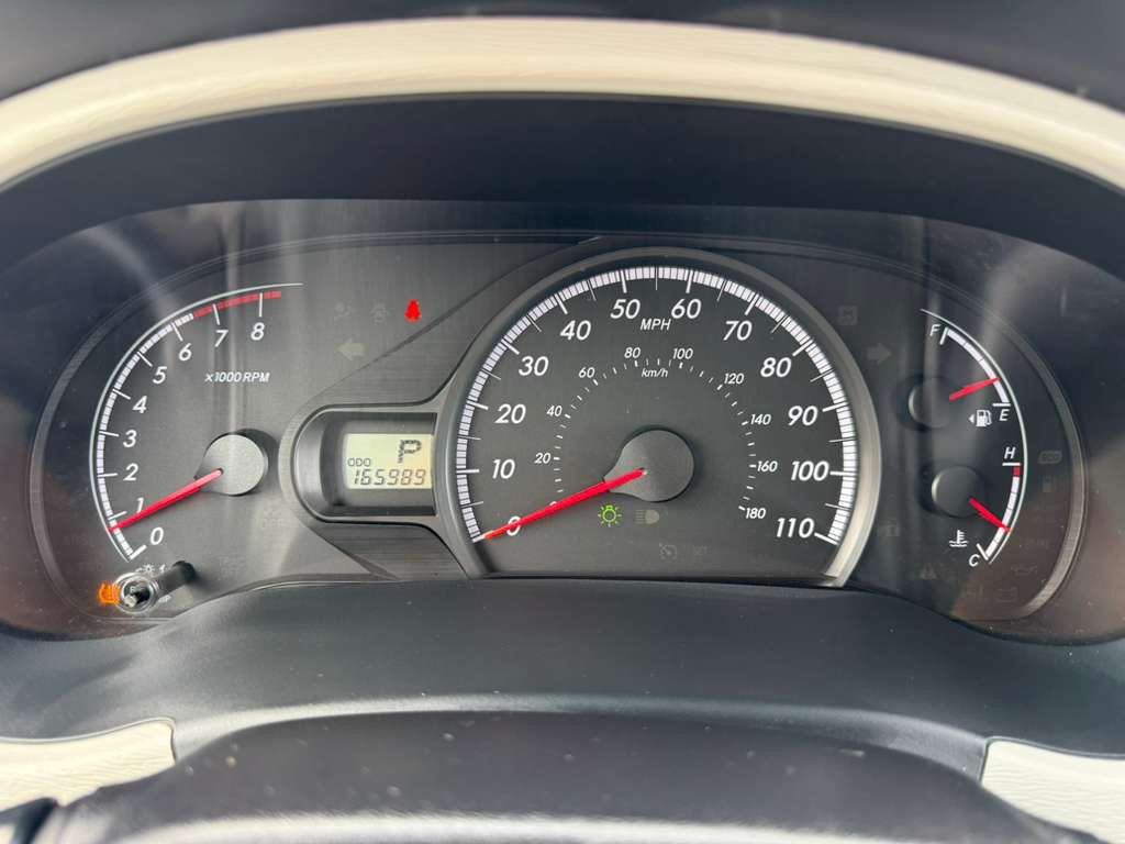 2011 Toyota Sienna Image 14
