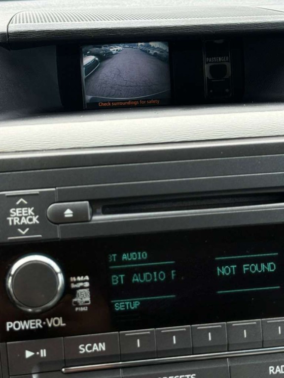 2011 Toyota Sienna Image 16