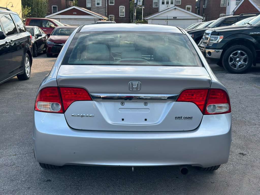 2011 Honda Civic Image 6