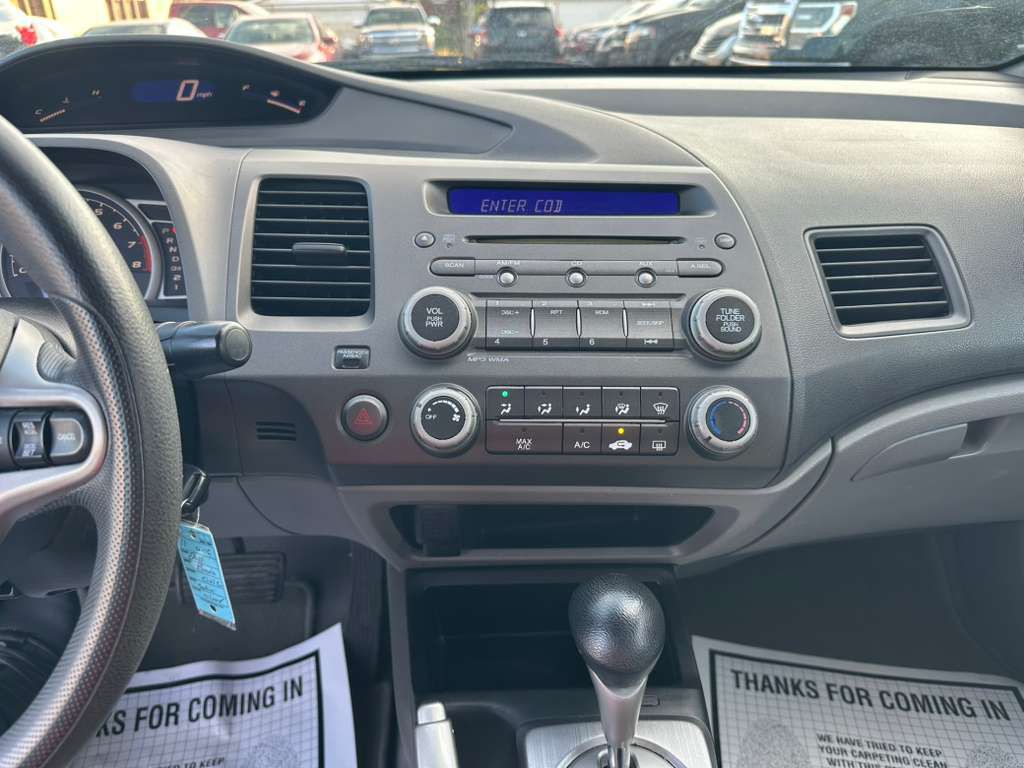 2011 Honda Civic Image 16