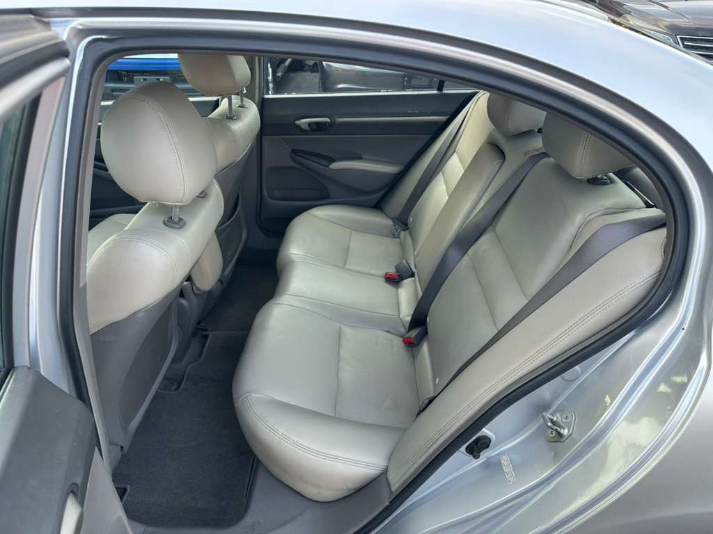 2011 Honda Civic Image 20