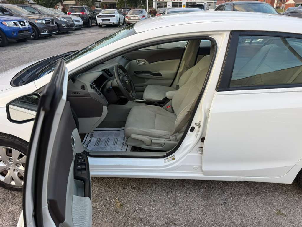 2012 Honda Civic Image 10