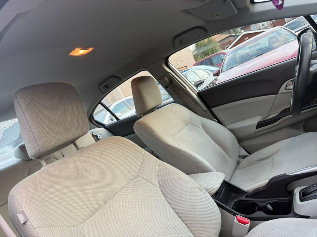 2012 Honda Civic Image 15