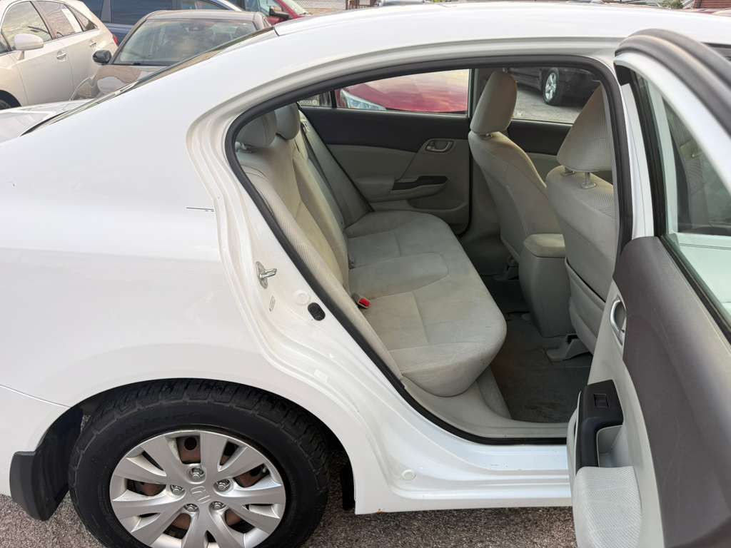 2012 Honda Civic Image 19