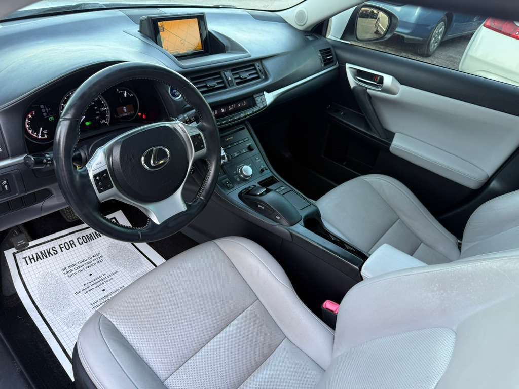 2012 Lexus CT Image 13